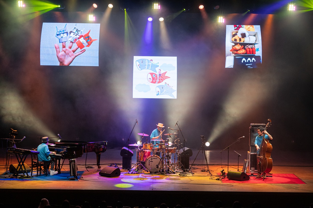 「H ZETTRIO LIVE 2023 -こどもの日Special-」の様子。（Photo by Yuta Ito）