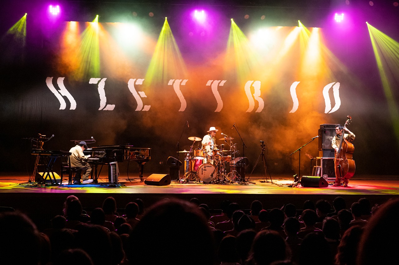 「H ZETTRIO LIVE 2023 -こどもの日Special-」の様子。（Photo by Yuta Ito）