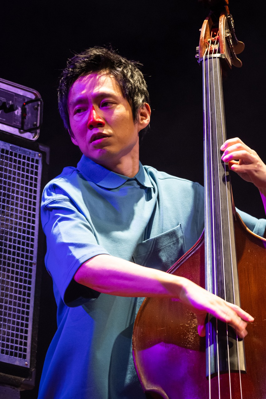 H ZETT NIRE（B）（Photo by Yuta Ito）