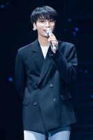 SEONGHWA（撮影：田中聖太郎）