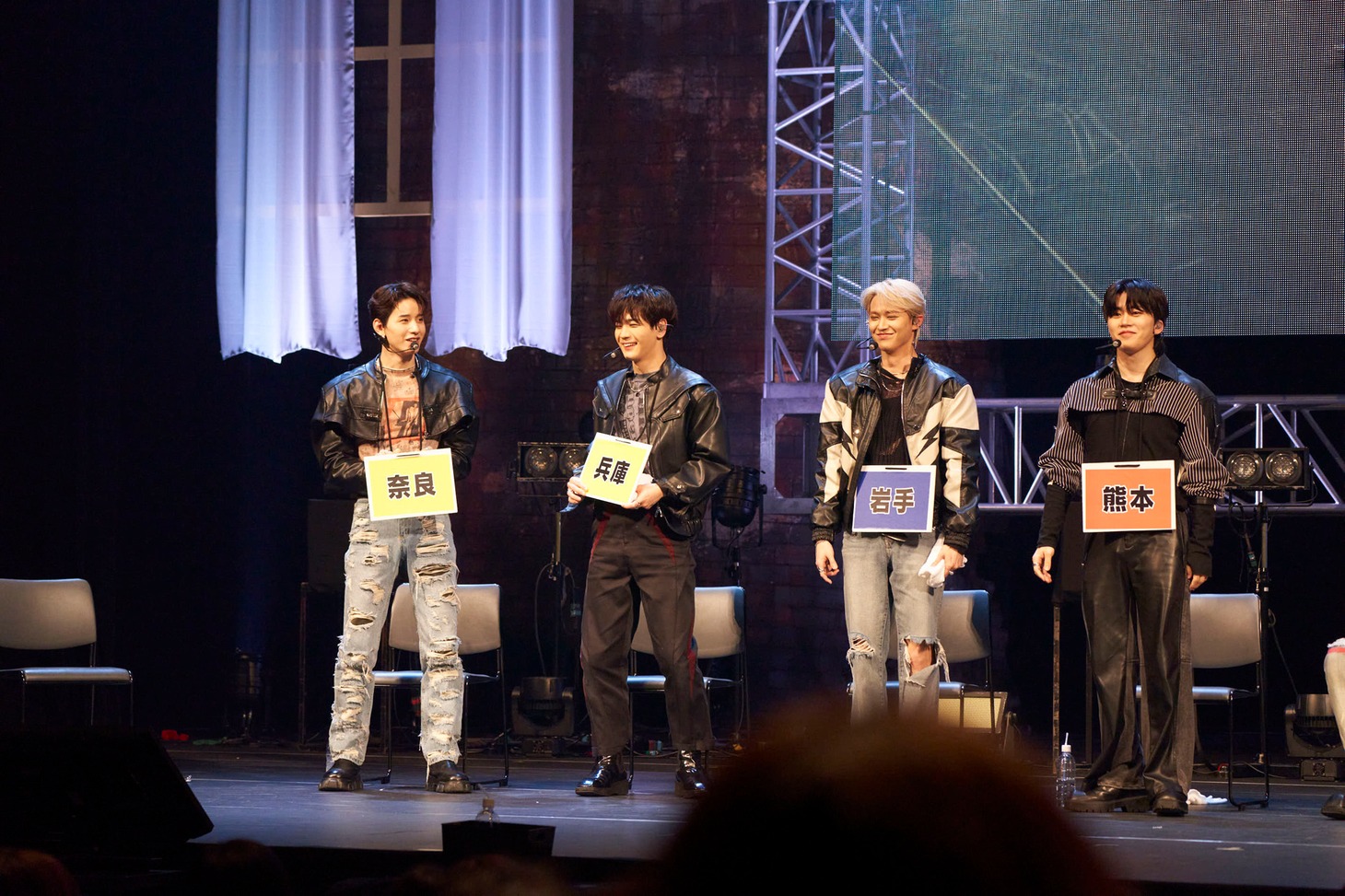 JO1「7thシングル『TROPICAL NIGHT』発売記念ショーケースイベント」の様子。(c)LAPONE Entertainment