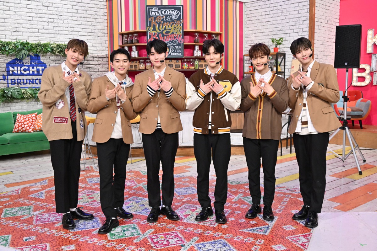 DXTEEN (c)TBS