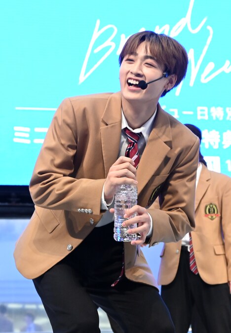 笑顔をこぼす田中笑太郎。