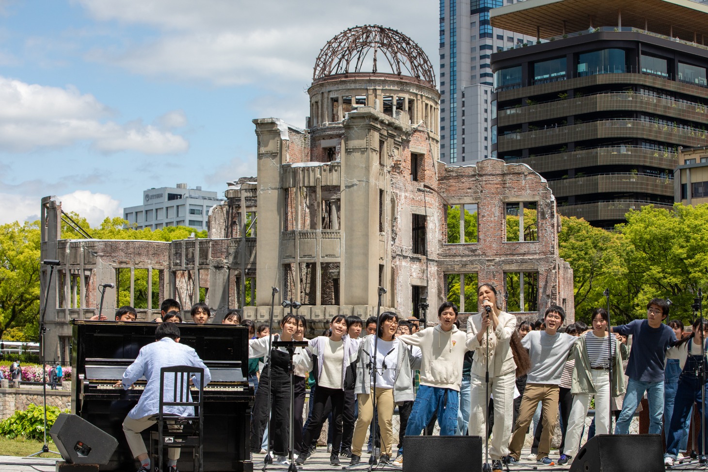「AI Lasting Peace LIVE from Hiroshima」より。（Photo by KENGO）