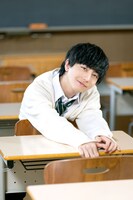 火曜日の瀬奈くんを演じる長野凌大。(c)tvk