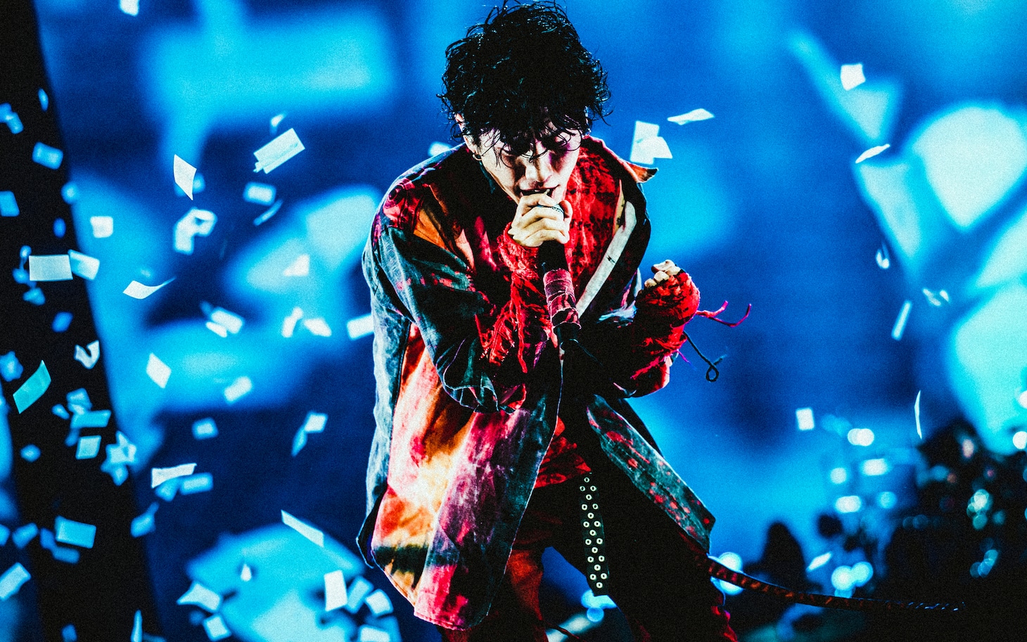 「ONE OK ROCK 2023 LUXURY DISEASE JAPAN TOUR」の様子。（photo by MASAHIRO YAMADA）
