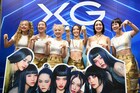 XG「KCON」ブースにゲリラ登場、ファン騒然