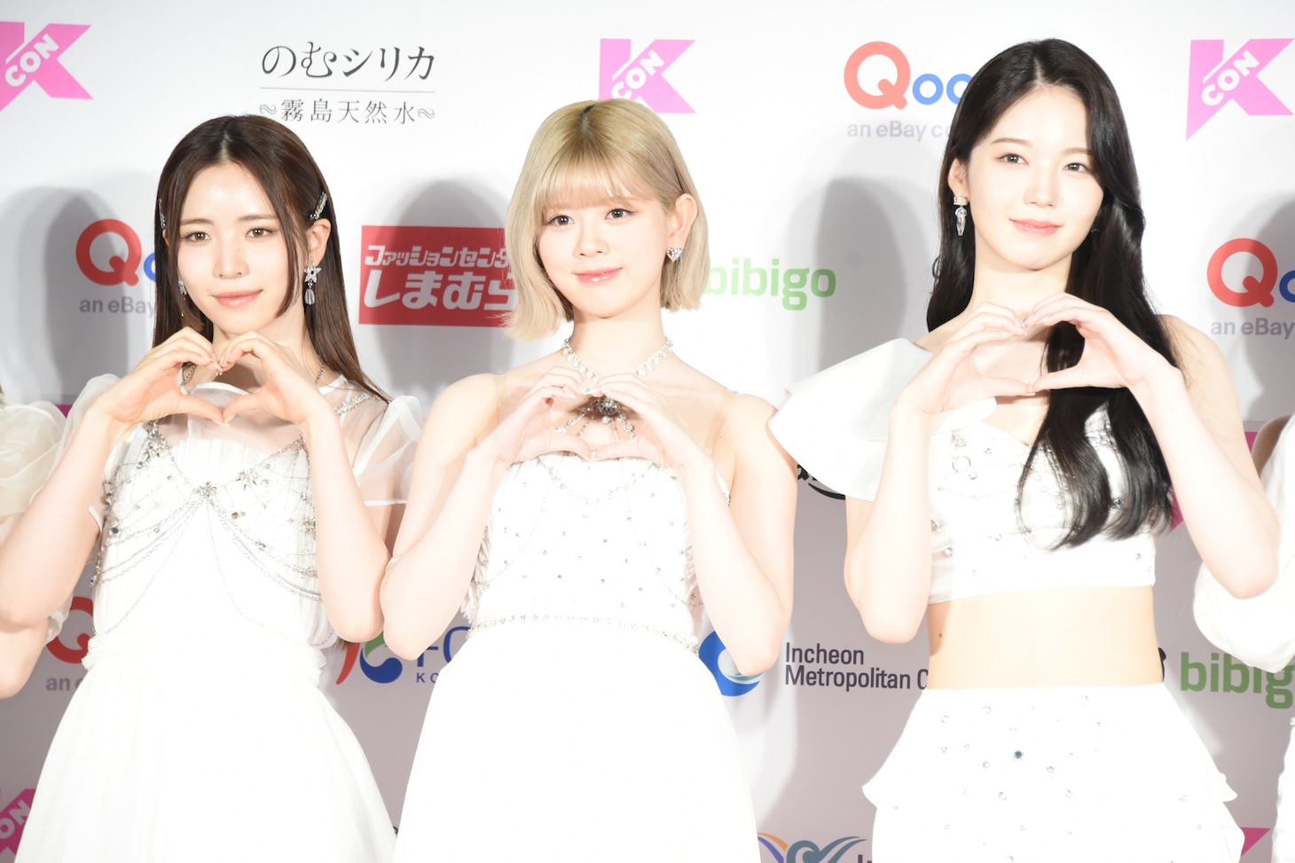 左からMAYA、RIKU、AYAKA。