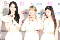 左からAYAKA、MAYUKA、RIMA。