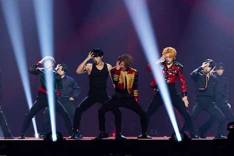 JUST B (c)CJ ENM Co., Ltd, All Rights Reserved