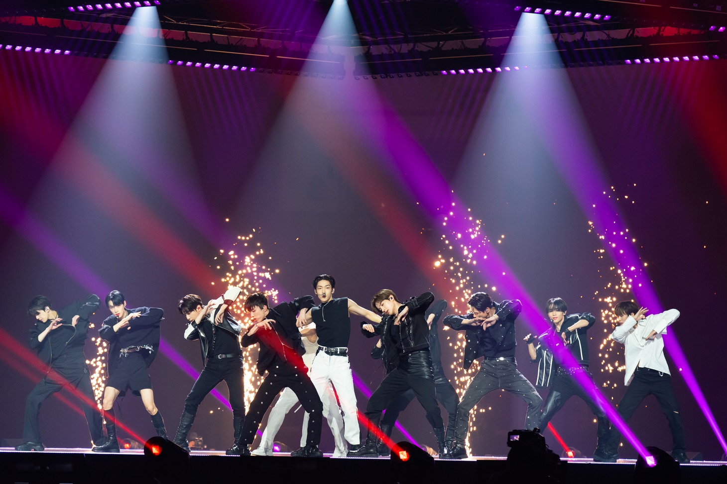 THE BOYZ (c)CJ ENM Co., Ltd, All Rights Reserved