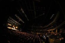 「ライブナタリー “Creepy Nuts × 竹原ピストル”」より竹原ピストルのライブの様子。（撮影：高田梓）