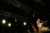 「ライブナタリー “Creepy Nuts × 竹原ピストル”」より竹原ピストルのライブの様子。（撮影：高田梓）