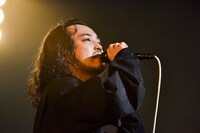 R-指定（Creepy Nuts）（撮影：高田梓）