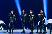 AB6IX  (c)CJ ENM Co., Ltd, All Rights Reserved