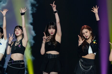 VIVIZ  (c)CJ ENM Co., Ltd, All Rights Reserved