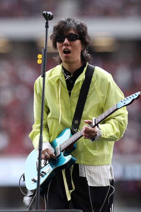 野田洋次郎（RADWIMPS）(c)Jリーグ