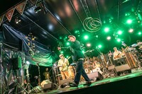 「FUJI＆SUN'23」ceroのステージの様子。