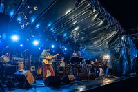 「FUJI＆SUN'23」ceroのステージの様子。