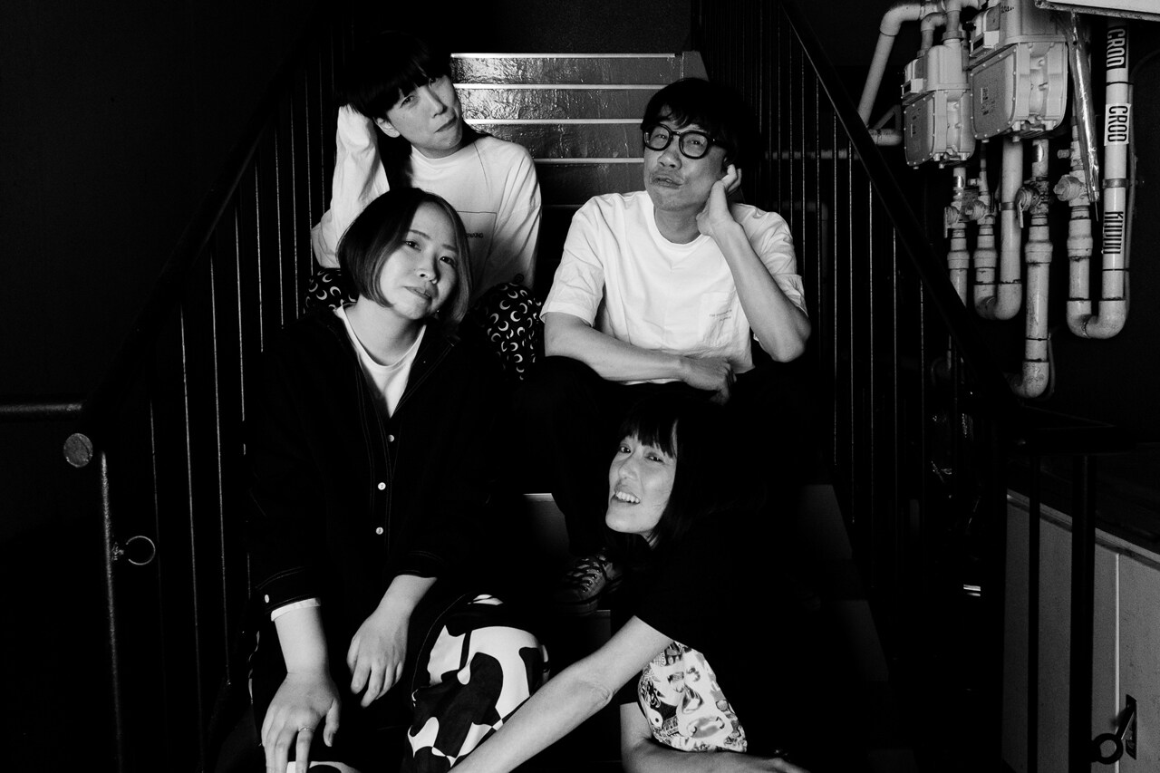 P-iPLE新作は初のアナログ、メンバーや友人がデコレーションしたDIY盤も販売