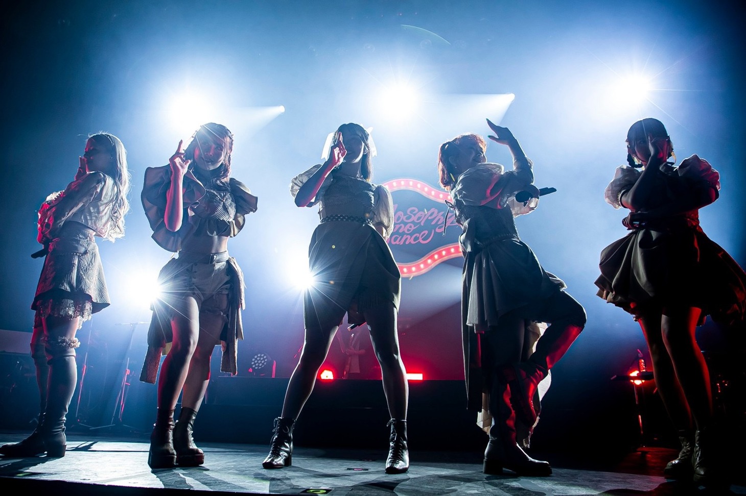 フィロソフィーのダンス（Photo by SHOKO ISHIZAKI[THINGS.]）　