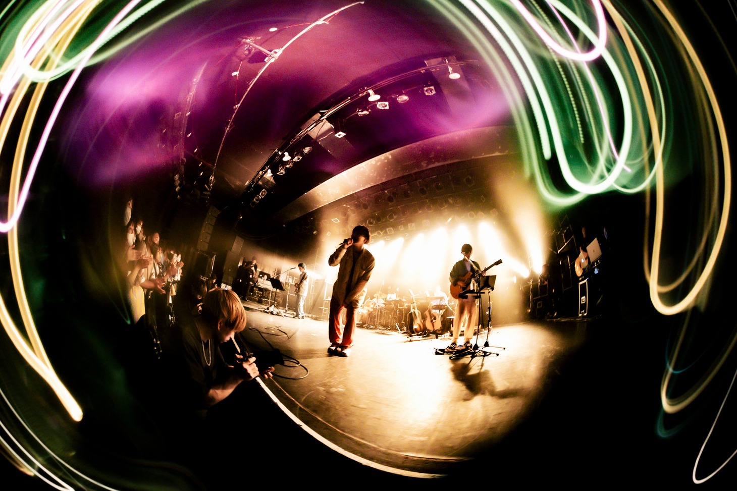 もさを。「LIVE TOUR『こいのうた』」東京・LIQUIDROOM公演より。（Photo by Taku Fujii）