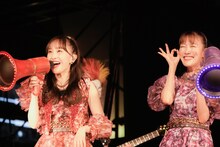 左から百田夏菜子、高城れに。