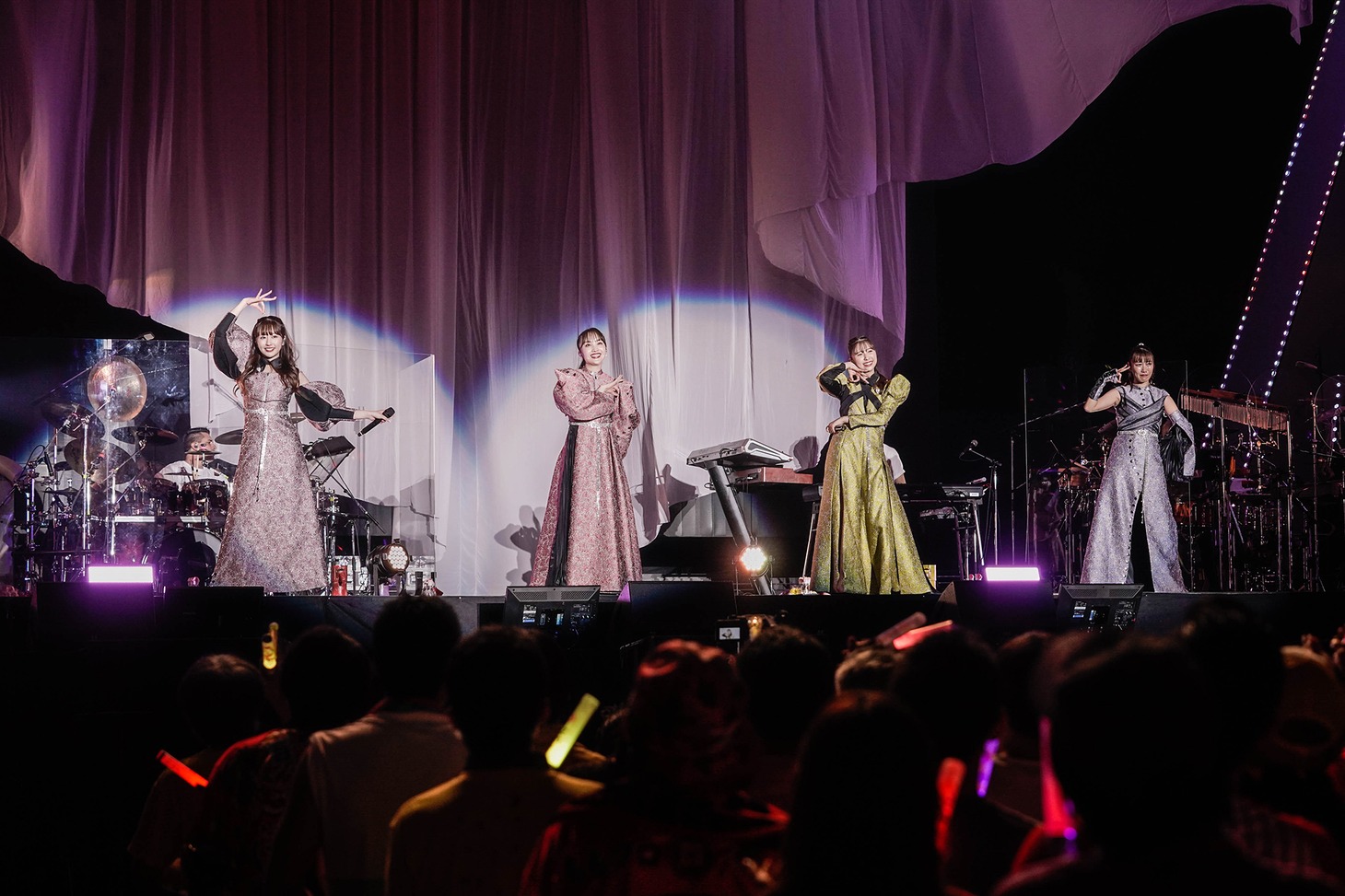 「代々木無限大記念日 ももいろクローバーZ 15th Anniversary」の様子。