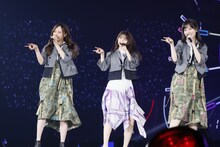 左から梅澤美波、齋藤飛鳥、山下美月。（提供：ソニー・ミュージックレーベルズ）