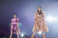 左から高城れに、玉井詩織。