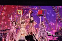 「代々木無限大記念日 ももいろクローバーZ 15th Anniversary」の様子。