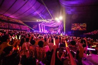 「代々木無限大記念日 ももいろクローバーZ 15th Anniversary」の様子。