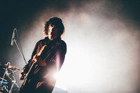 シノダ（Vo, G / ヒトリエ）（撮影：西槇太一）