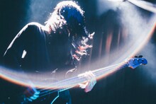 高松浩史（B / The Novembers）（撮影：西槇太一）