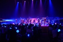 「SUPER★DRAGON LIVE TOUR2023『∞~INFINITY~』」初日公演の様子。（写真提供：SDR）