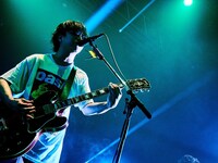 はっとり（Vo, G）（撮影：酒井ダイスケ）