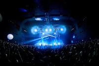 マカロニえんぴつ「マカロックツアーvol.15 ～あやかりたい！煌めきビューチフルセッション編～」より5月18日 の東京・Zepp DiverCity（TOKYO）公演の様子。（撮影：酒井ダイスケ）