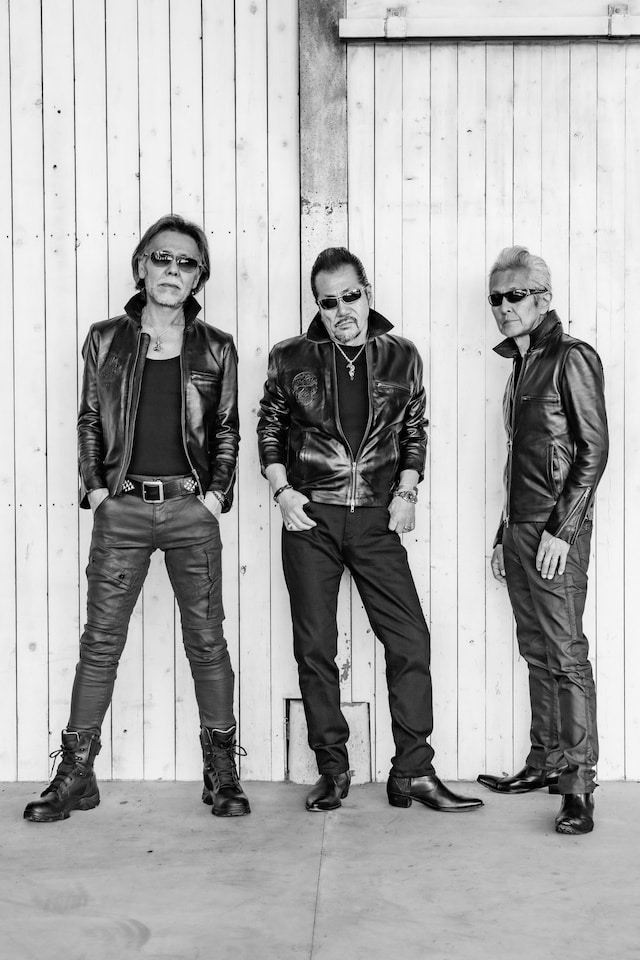 THE CRAZY RIDER 横浜銀蝿 ROLLING SPECIAL。右がJohnny（G）。