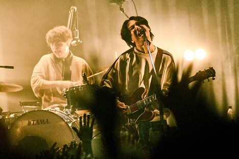 「マカロックツアーvol.15 ～あやかりたい！煌めきビューチフルセッション編～」最終公演の様子。（Photo by Daisuke Sakai）