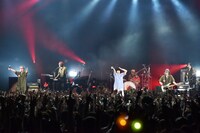 「マカロックツアーvol.15 ～あやかりたい！煌めきビューチフルセッション編～」最終公演の様子。（Photo by Kenji Miura）