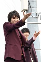 手前から大倉空人、桜木雅哉。