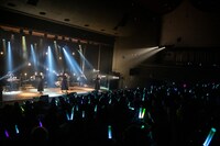 Negicco「二十葱、武蔵野。-アコースティック-」の様子。