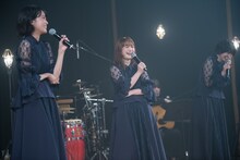 トークで盛り上がるNegicco。