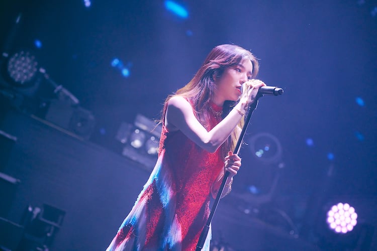 歌うことは私の使命」miletが初武道館ライブで宣言、iri&MWAMとのコラボでもファンを魅了(ライブレポート / 写真13枚) - 音楽ナタリー