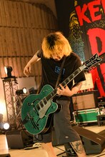 横山健（Vo, G）（撮影：岸田哲平）