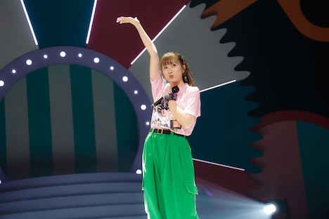 佐々木彩夏「AYAKA NATION 2023 in YOKOHAMA Arena ～FRIENDS～」の様子。