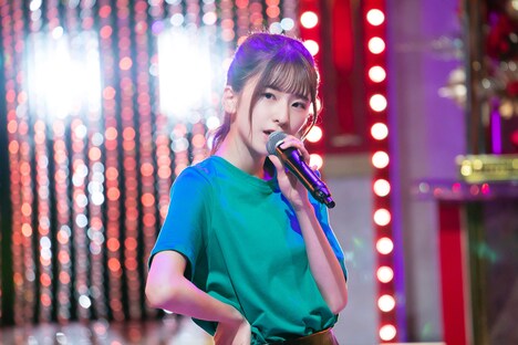 「新・乃木坂スター誕生！ 第3巻」より。(c)「新・乃木坂スター誕生！」製作委員会