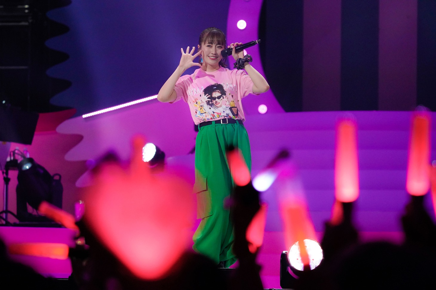 佐々木彩夏「AYAKA NATION 2023 in YOKOHAMA Arena ～FRIENDS～」の様子。