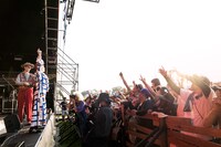 EGO-WRAPPIN'のライブの様子。