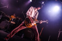 キョウスケ（サポートギター / ex. 爆弾ジョニー）（写真：森好弘）